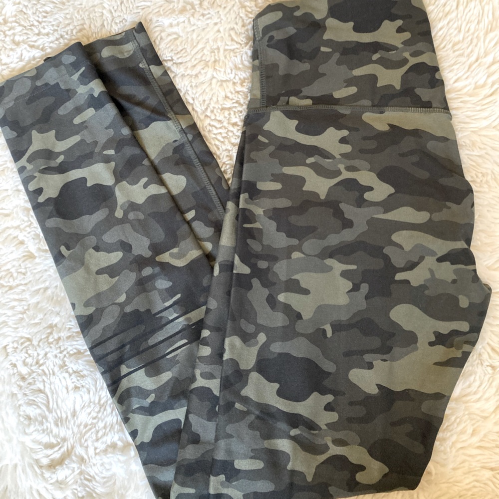Mondetta camo leggings